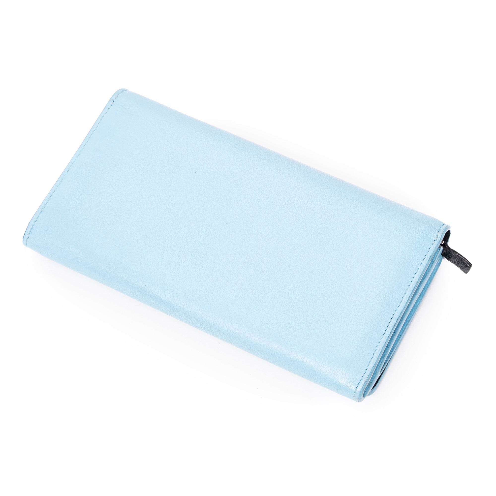 Cartera Piel de Becerro Azul Claro Modelo Billetera Larga Plegable de Uso Diario