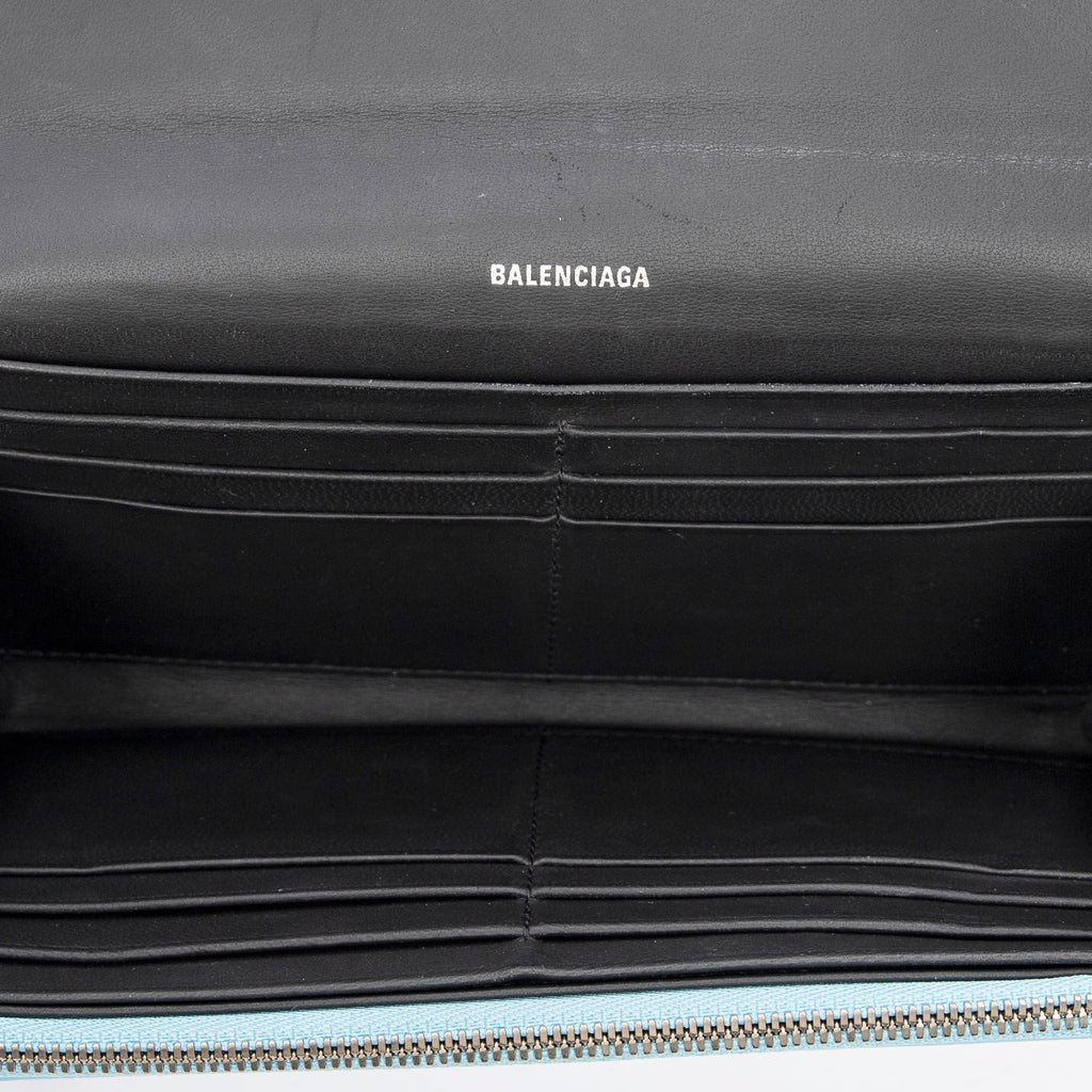 Cartera Piel de Becerro Azul Claro Modelo Billetera Larga Plegable de Uso Diario