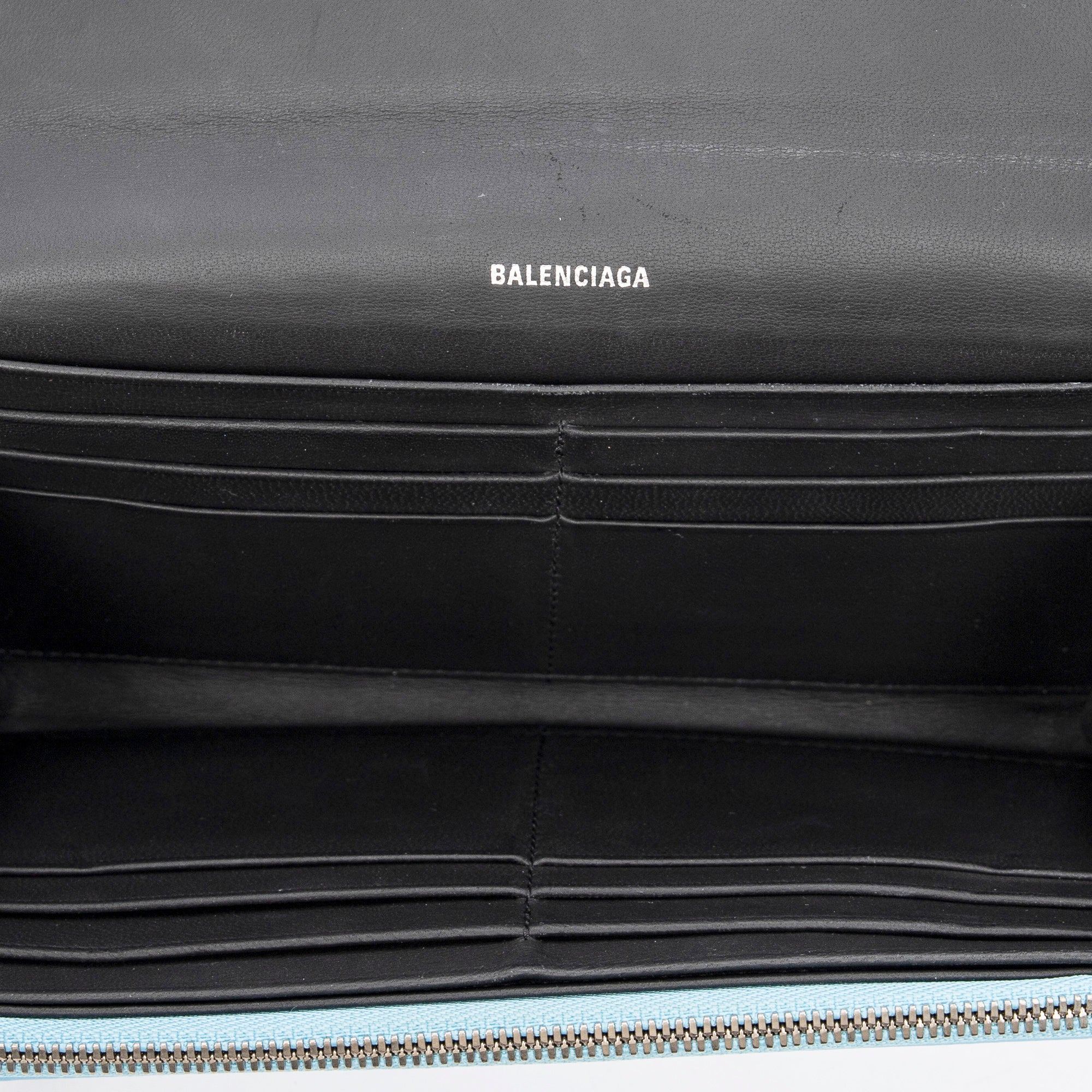 Cartera Piel de Becerro Azul Claro Modelo Billetera Larga Plegable de Uso Diario