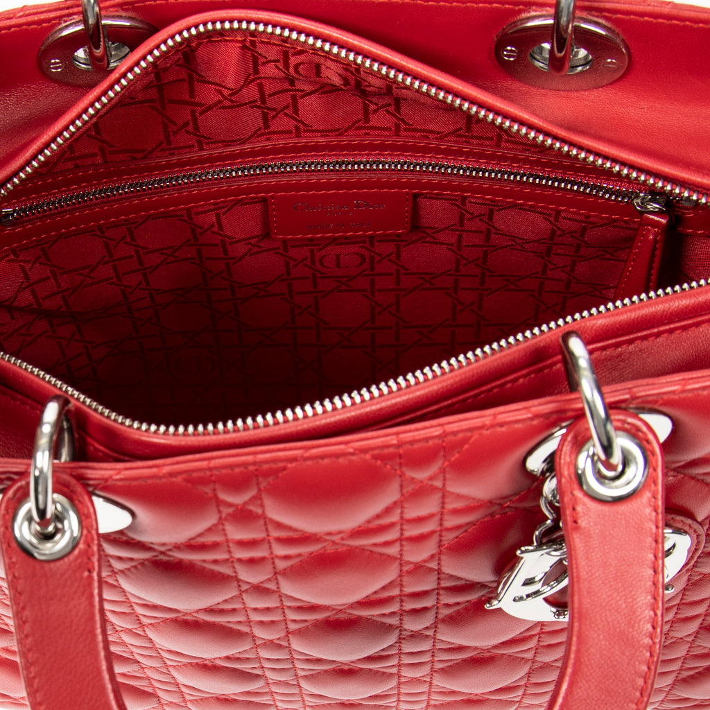 Bolso de hombro grande Lady Dior Zip de piel de cordero roja Cannage