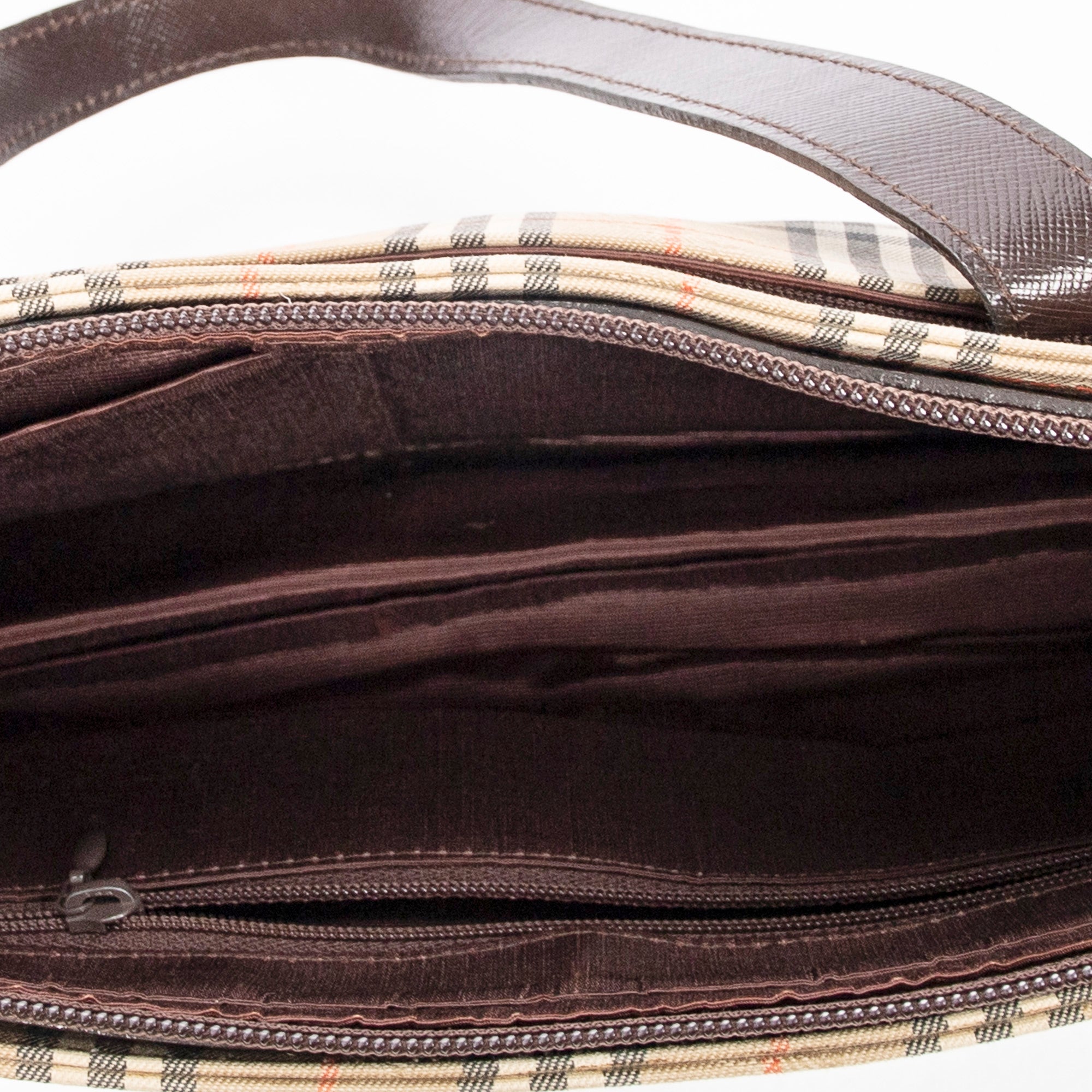 Bolso de hombro rectangular con cremallera de lona beige Haymarket Check