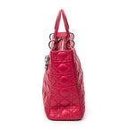 Bolso de hombro grande Lady Dior con cremallera en piel de cordero Cannage fucsia intenso