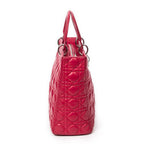 Bolso de hombro grande Lady Dior con cremallera en piel de cordero Cannage fucsia intenso