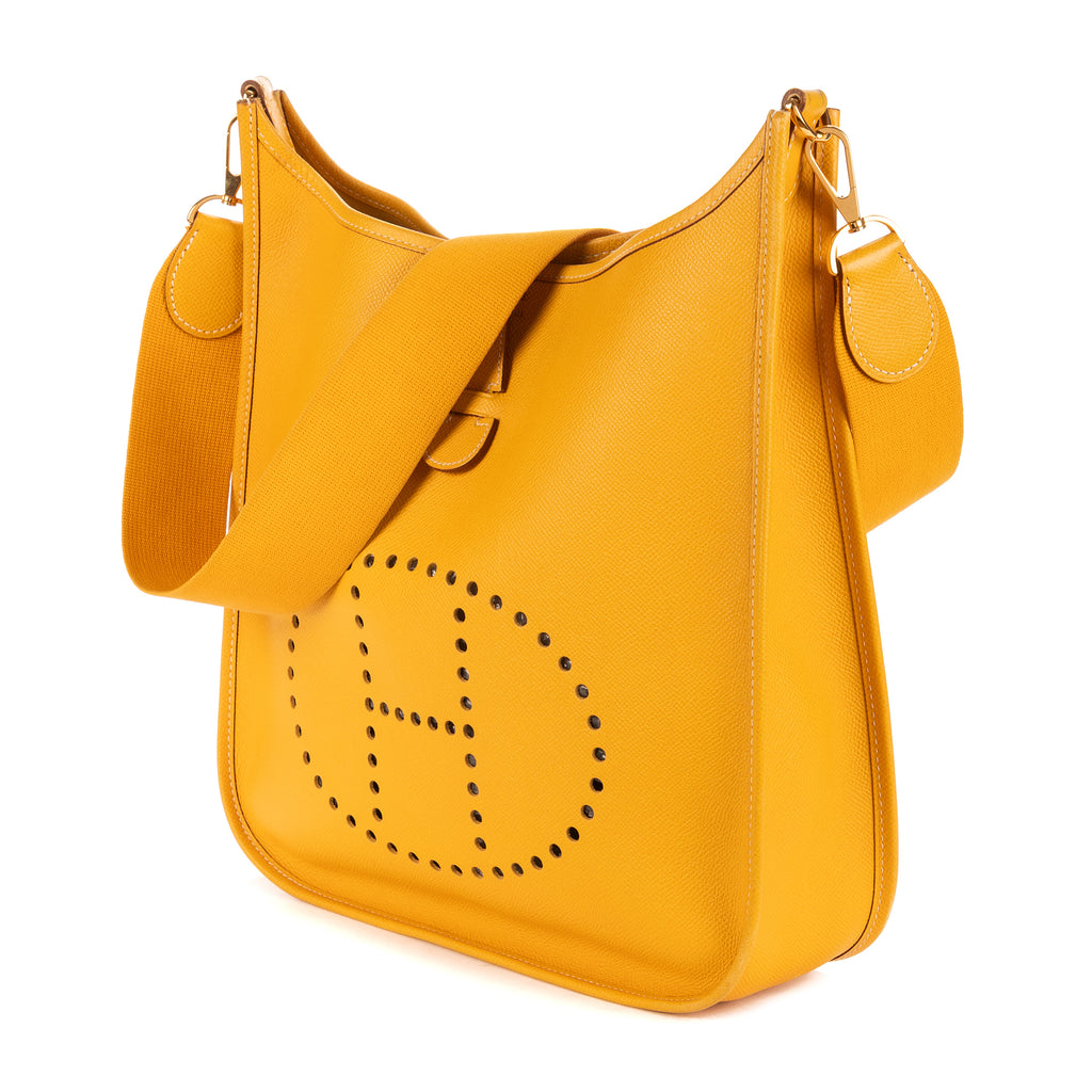 Shoulder Bag Evelyne I Yellow Courchevel Leather