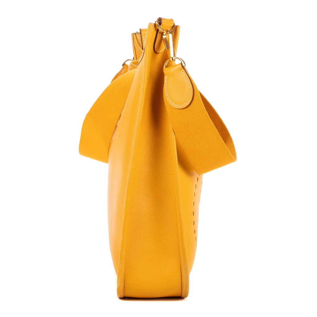 Shoulder Bag Evelyne I Yellow Courchevel Leather