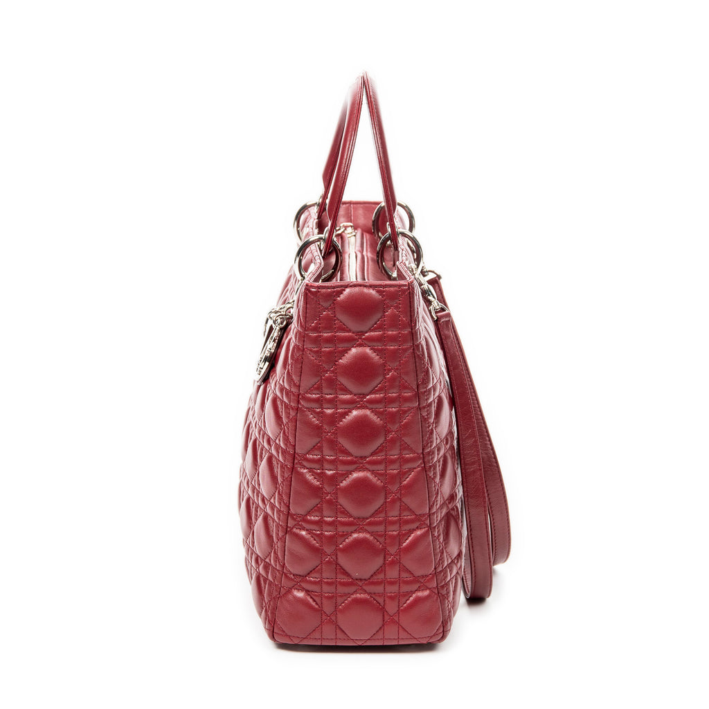 Bolso de hombro grande Lady Dior Zip de piel de cordero Cannage burdeos