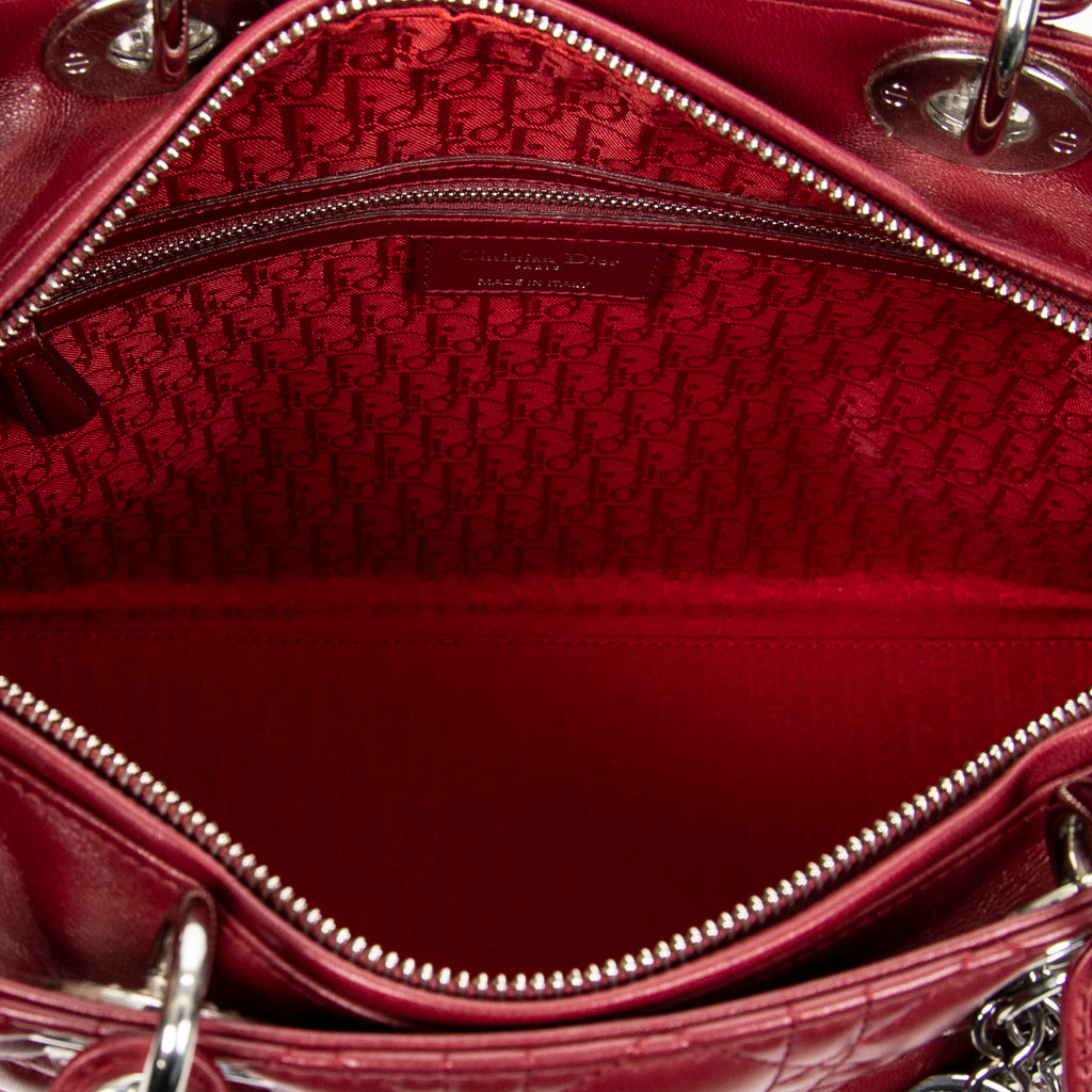Bolso de hombro grande Lady Dior Zip de piel de cordero Cannage burdeos