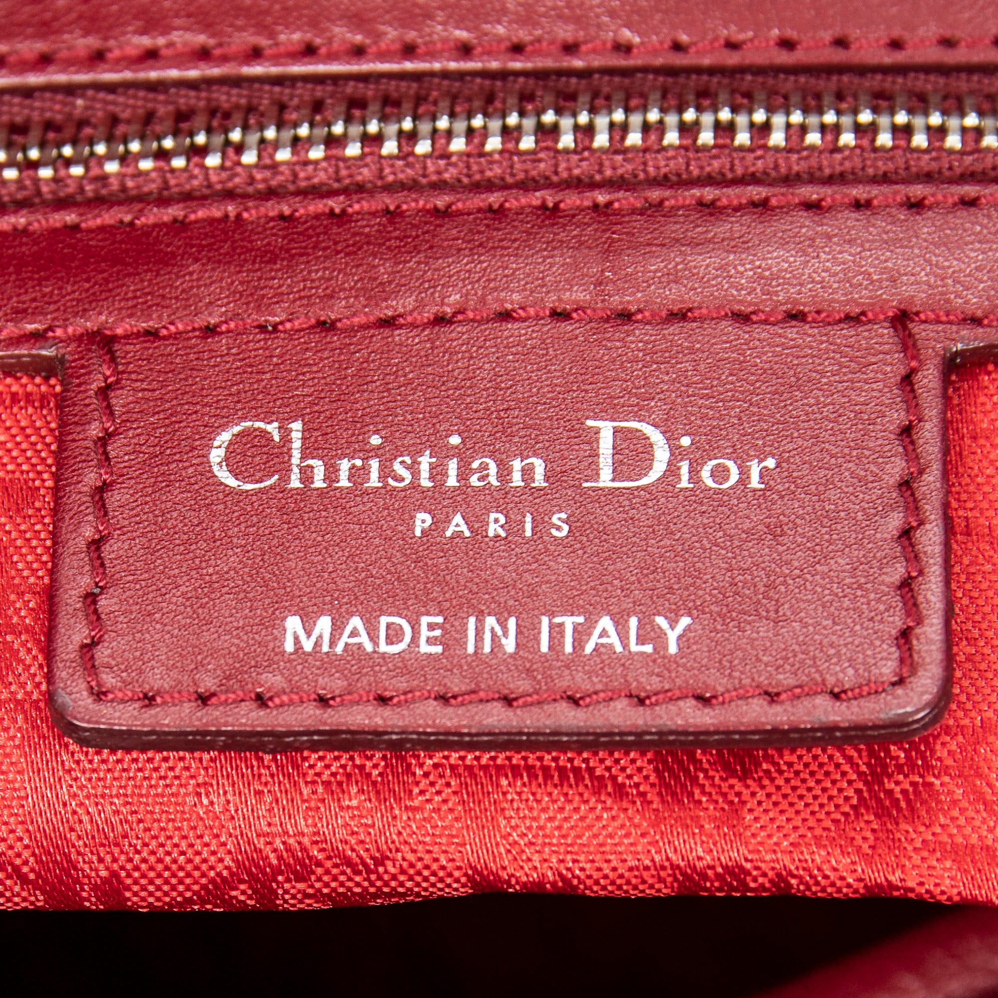 Bolso de hombro grande Lady Dior Zip de piel de cordero Cannage burdeos