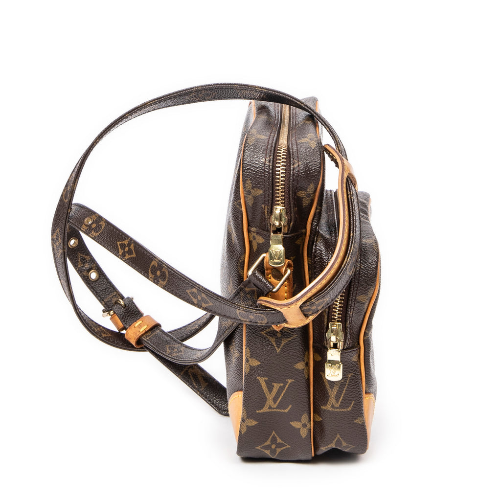 Bolso de Hombro Amazone PM Lona Monogram Marrón