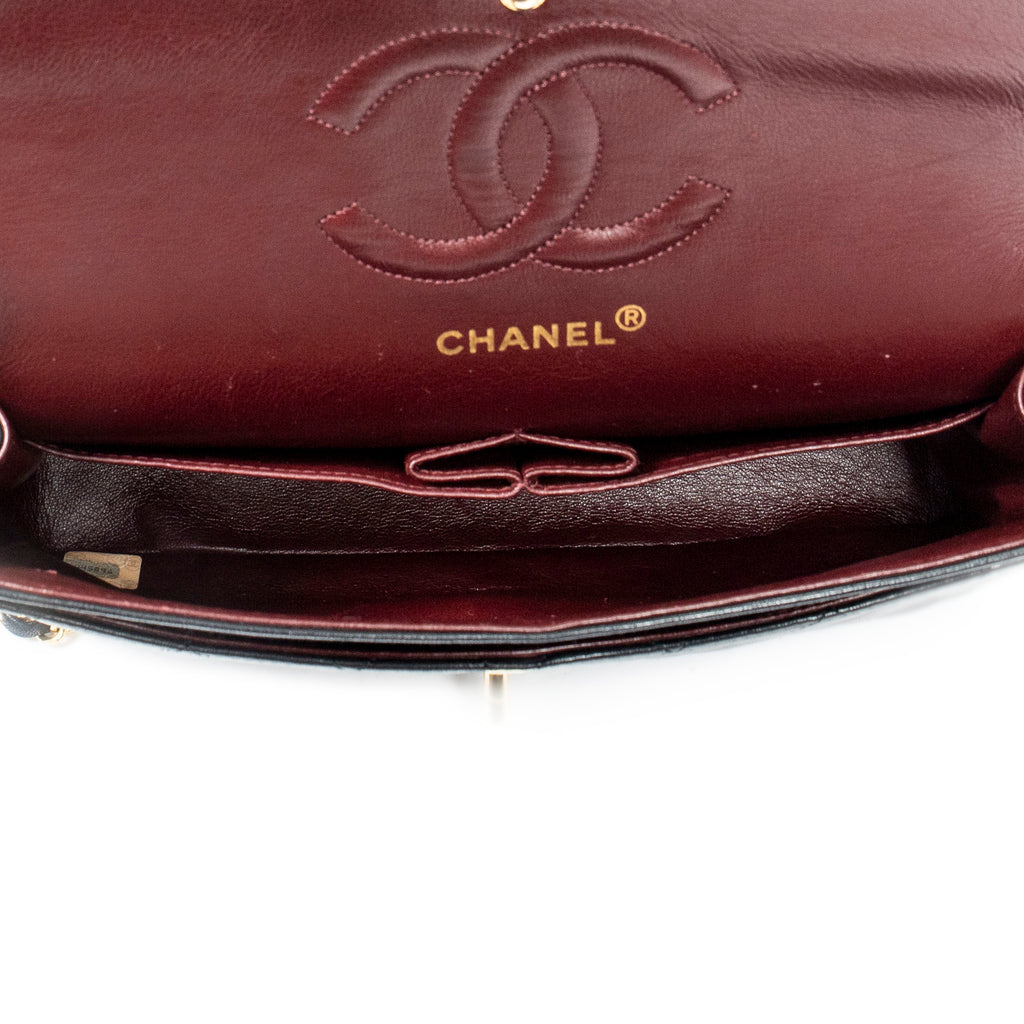 Shoulder Bag Classic Double Flap 26 Black Quilted Lambskin Leather