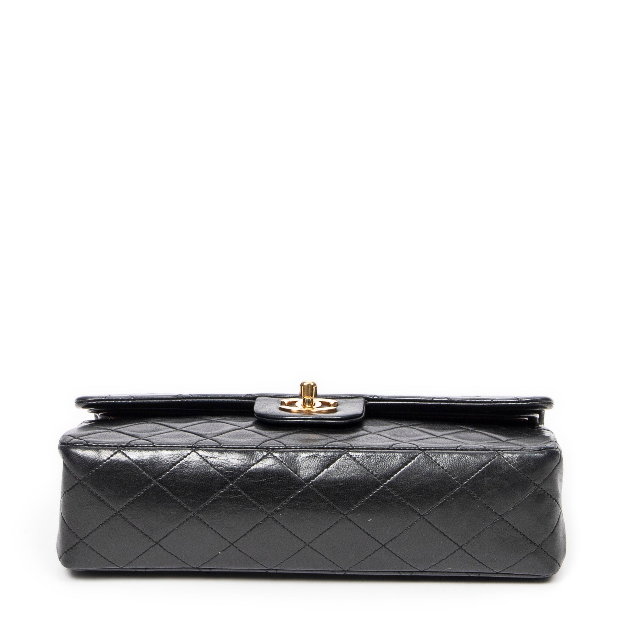 Shoulder Bag Classic Double Flap 26 Black Quilted Lambskin Leather