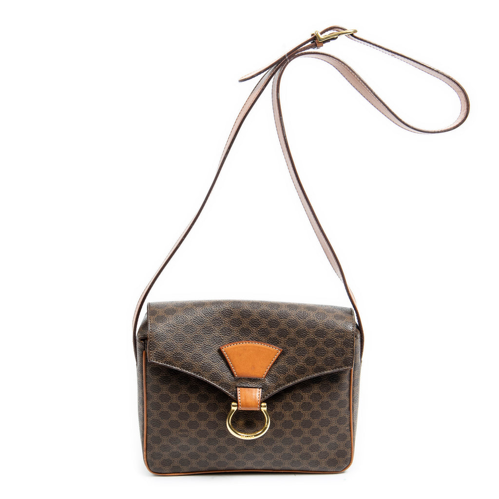 Bolso bandolera cuadrado con solapa, lona revestida Macadam marrón