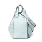Bolso de hombro extragrande Hammock de piel de becerro azul claro