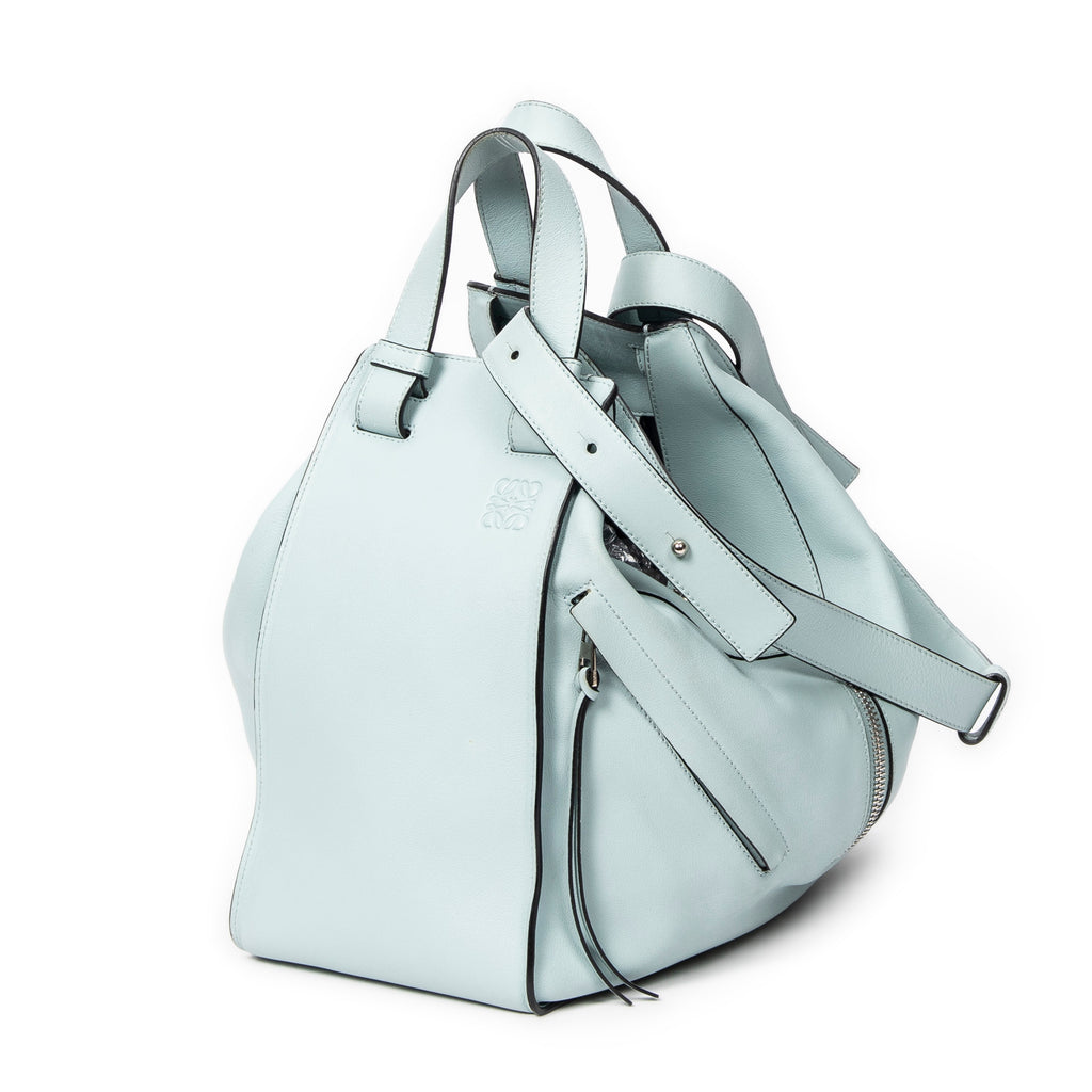 Bolso de hombro extragrande Hammock de piel de becerro azul claro