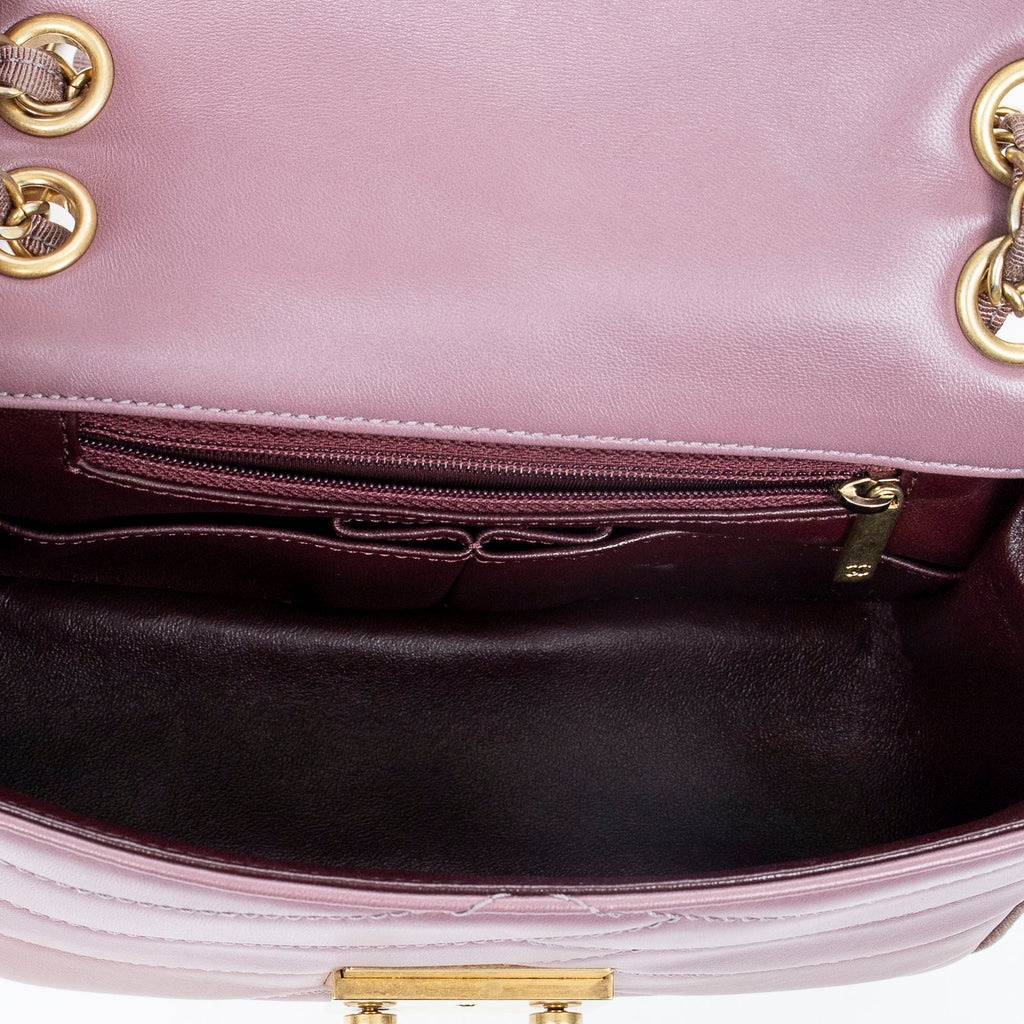 Shoulder Bag Push Lock Wave Chain Flap Dusty Pink Quilted Wave Leather