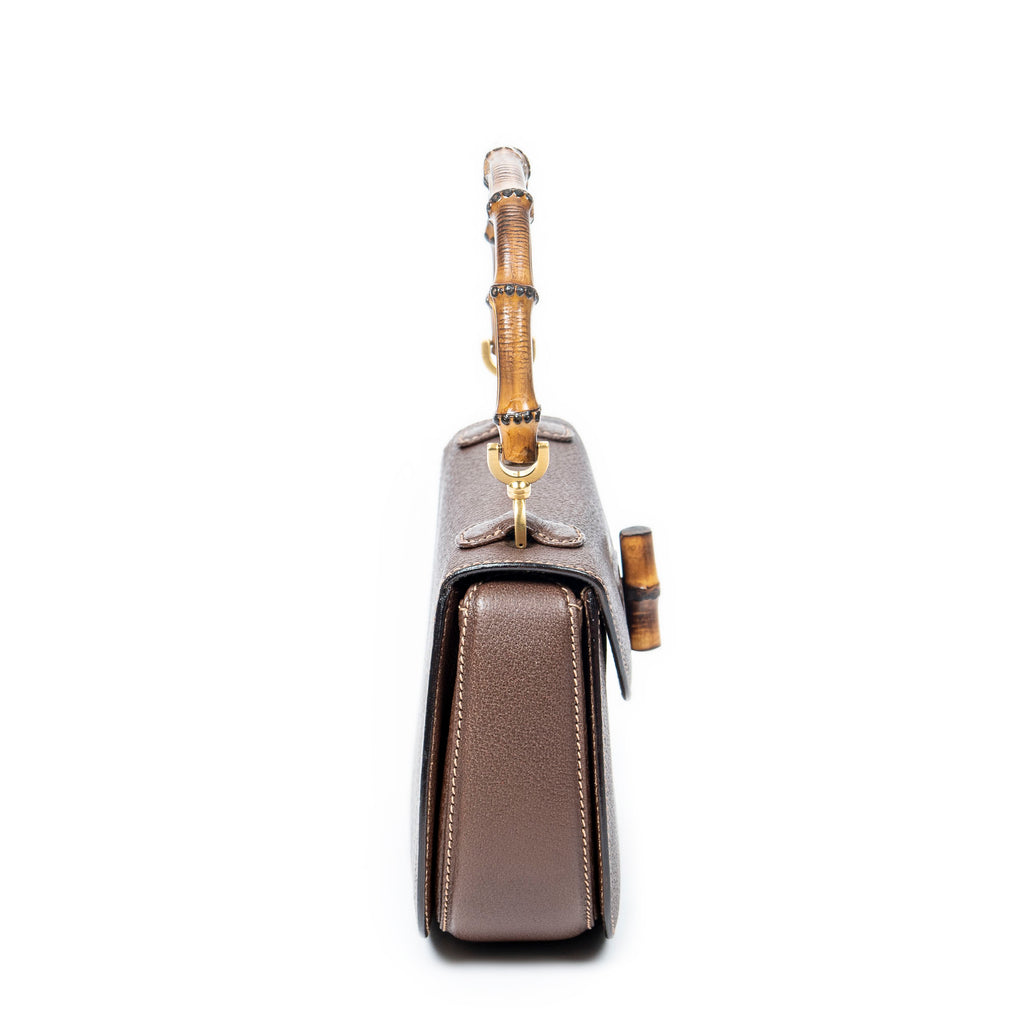 Bolso de Hombro Pequeño Asa Superior de Bambú Solapa Piel Granulada Marrón