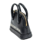 Bolso de hombro Mini Ville Top Handle Crossbody de piel de becerro granulada negra