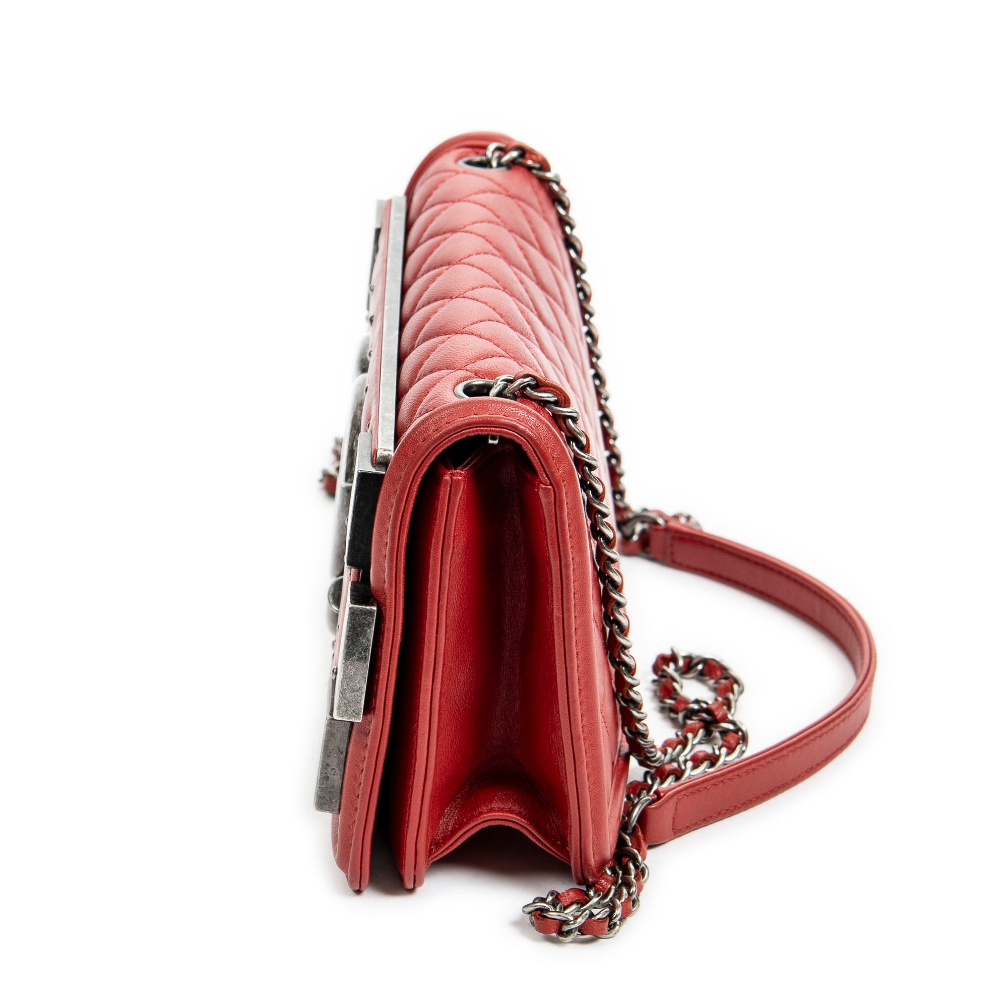 Bolso de hombro Tachonado Horizontal Boy Ladrillo Solapa Roja Cuero de Cordero Acolchado Tachonado