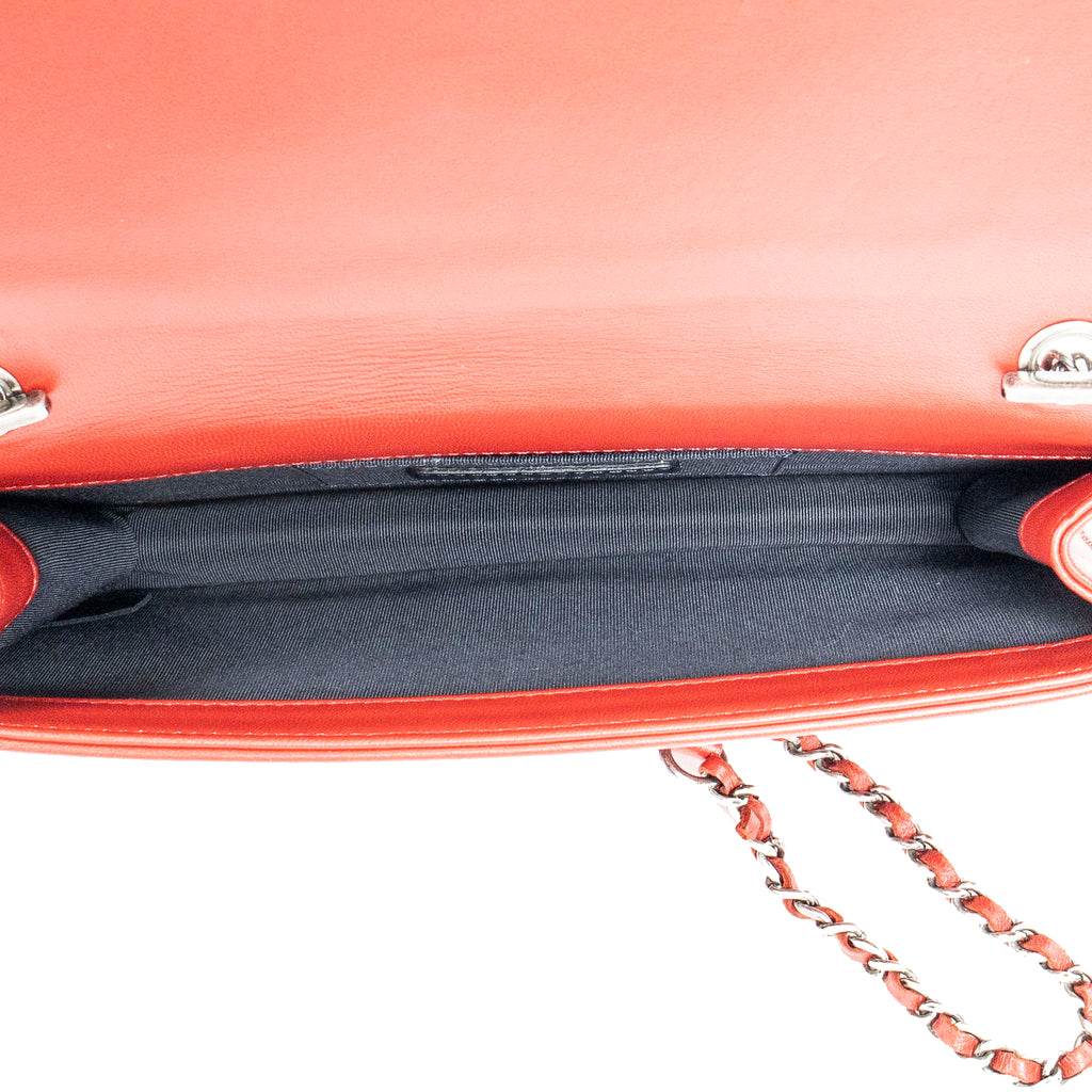 Bolso de hombro Tachonado Horizontal Boy Ladrillo Solapa Roja Cuero de Cordero Acolchado Tachonado