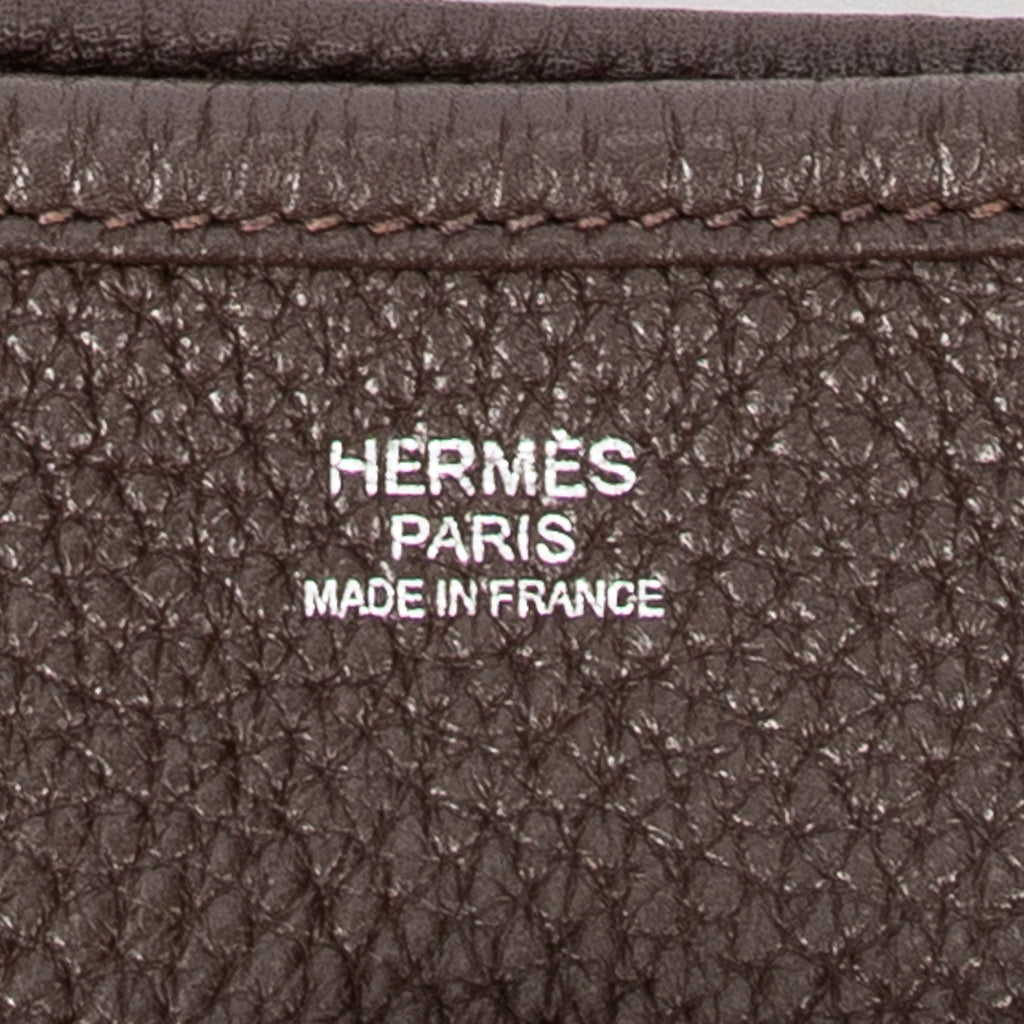 Shoulder Bag Evelyne III PM Chocolate Taurillon Clemence Leather
