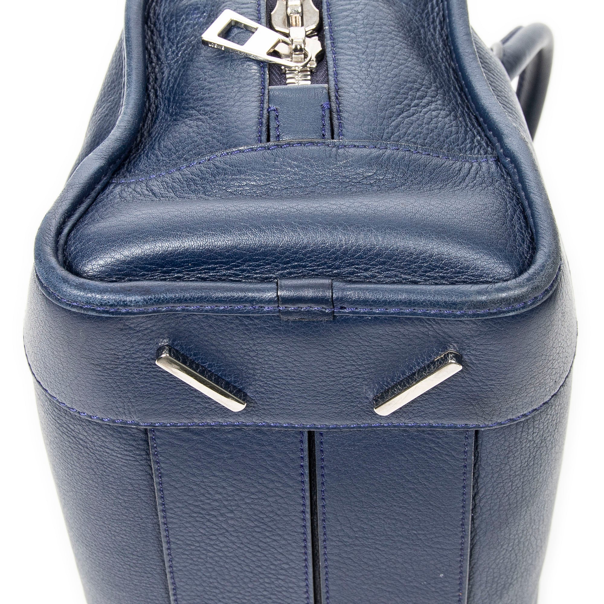 Bolso de hombro Amazona 28 de cuero granulado azul