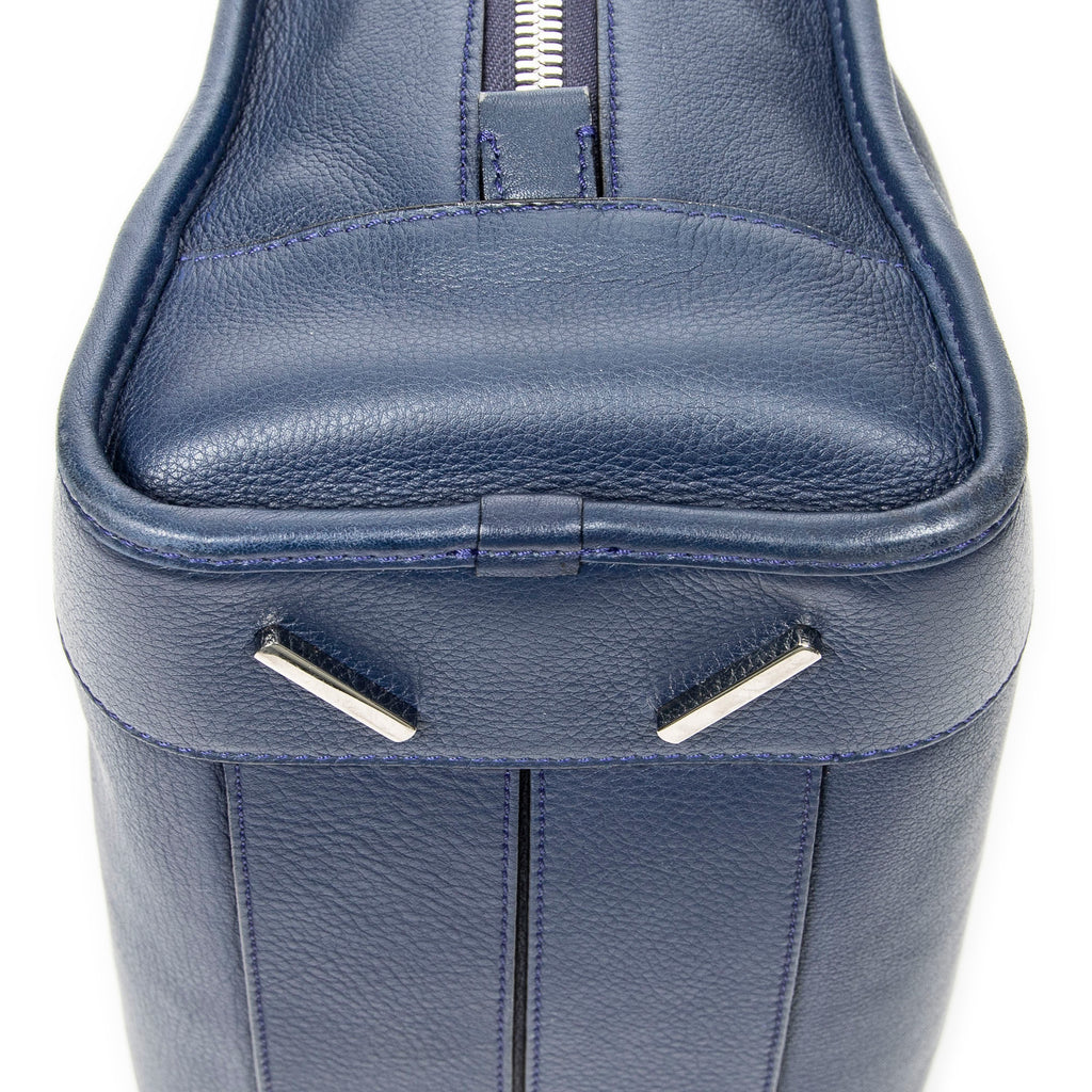 Bolso de hombro Amazona 28 de cuero granulado azul