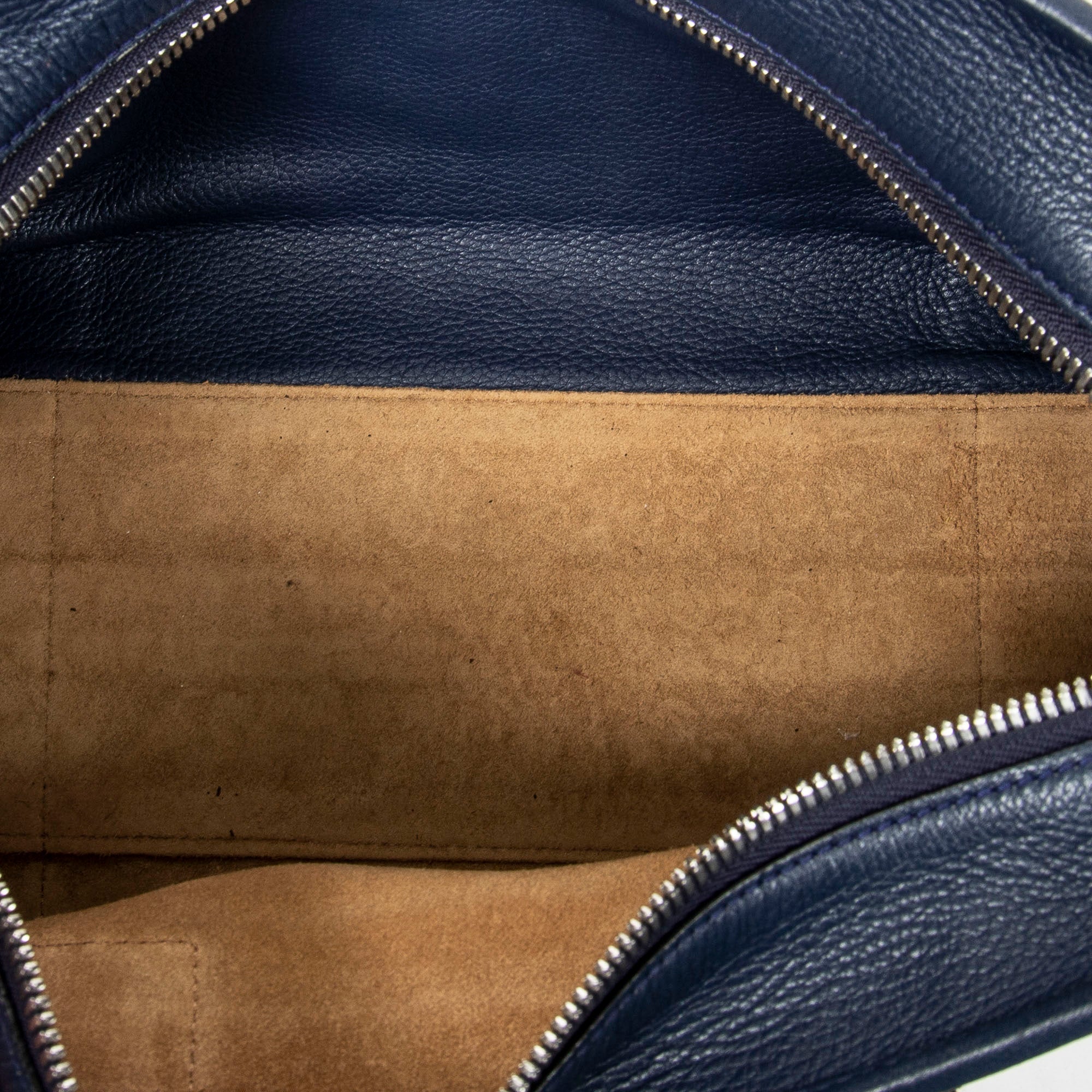 Bolso de hombro Amazona 28 de cuero granulado azul
