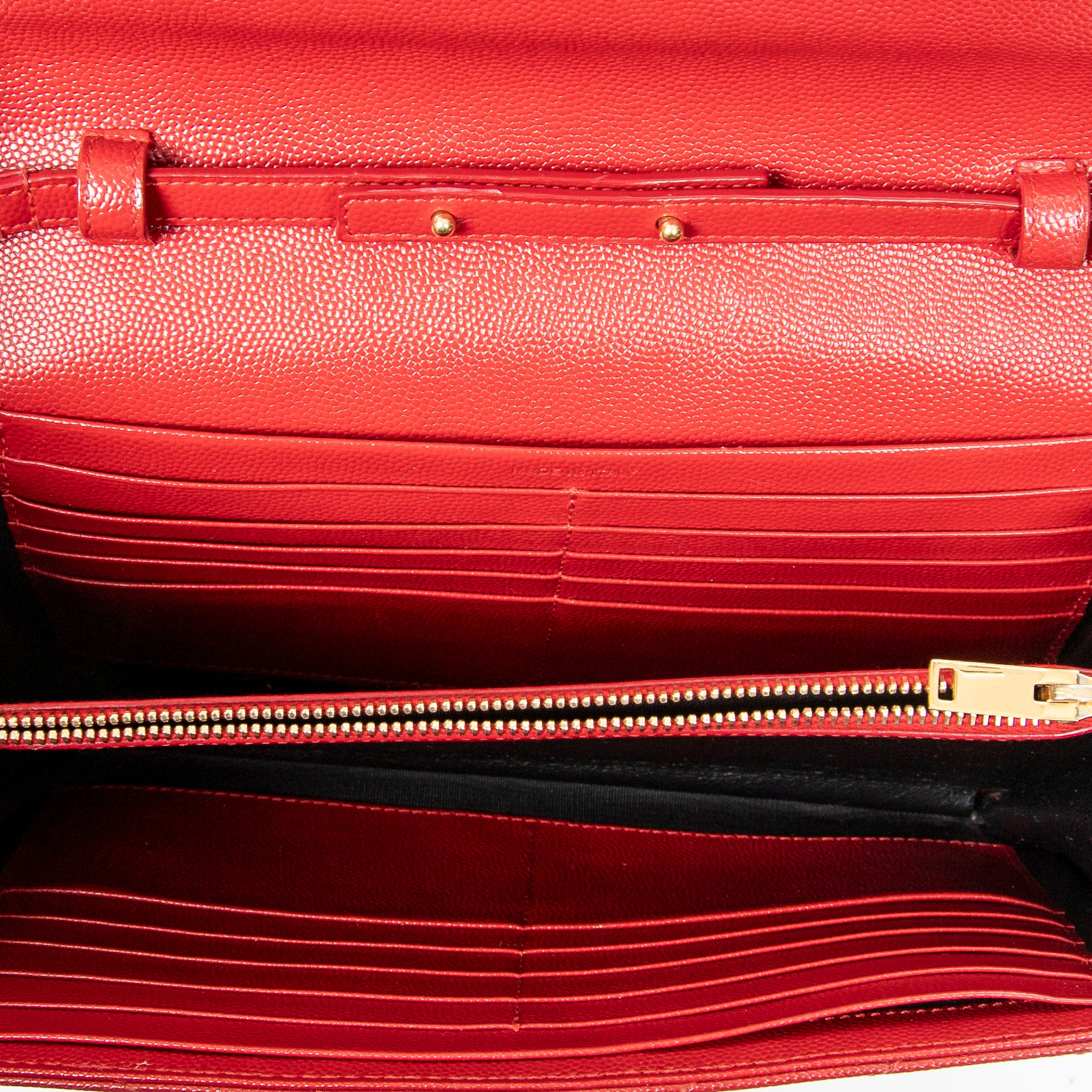 Bolso de Hombro Clásico Cassandre con Cadena de Piel Grano de Polvo Acolchada Roja
