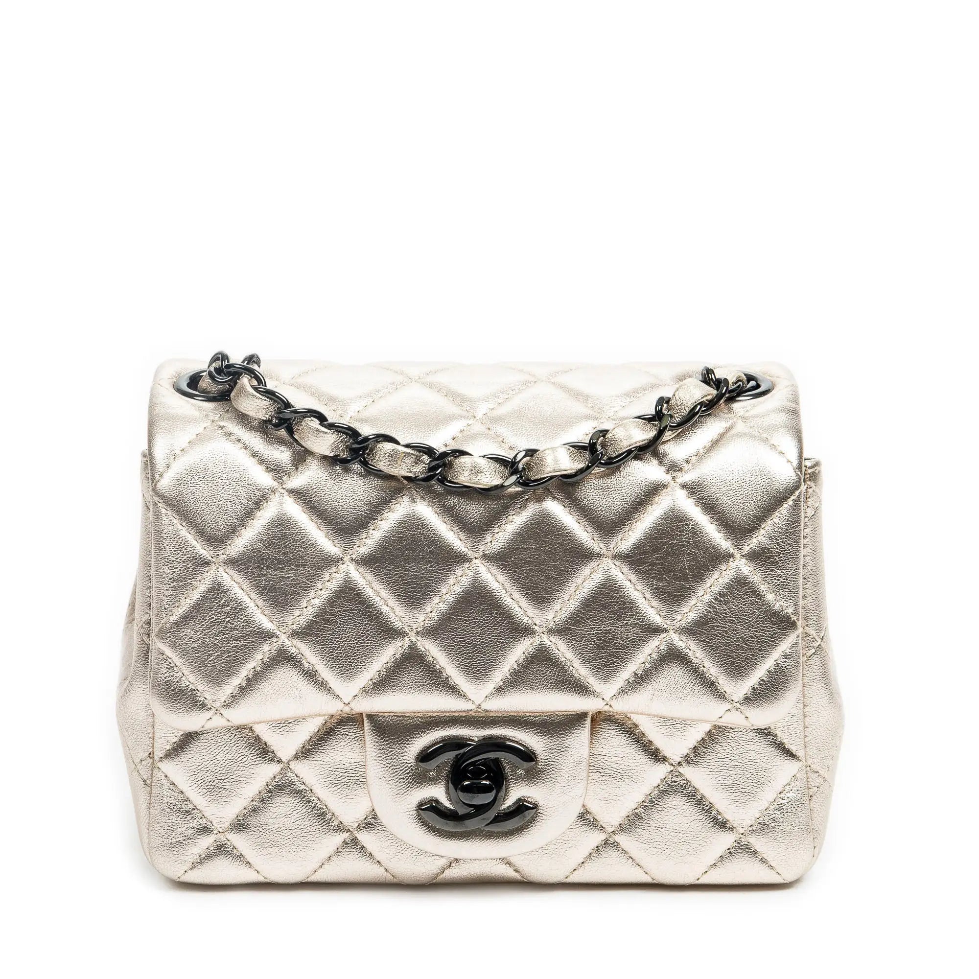 Bolso de Hombro Mini Solapa Cuadrada Piel de Becerro Acolchada Dorada