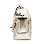 Bolso de Hombro Mini Solapa Cuadrada Piel de Becerro Acolchada Dorada