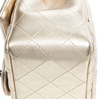 Bolso de Hombro Mini Solapa Cuadrada Piel de Becerro Acolchada Dorada