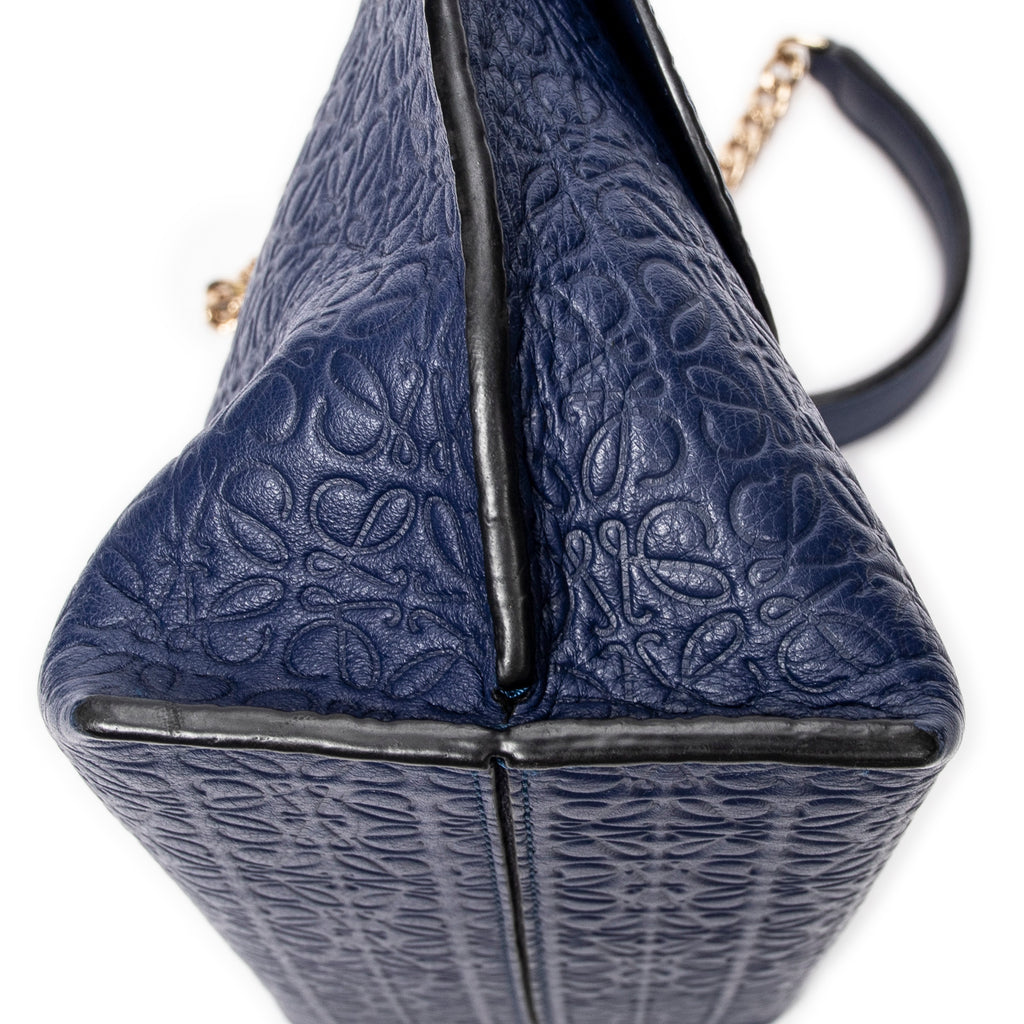 Shoulder Bag Anagram Avenue Crossbody Blue Anagram Embossed Leather