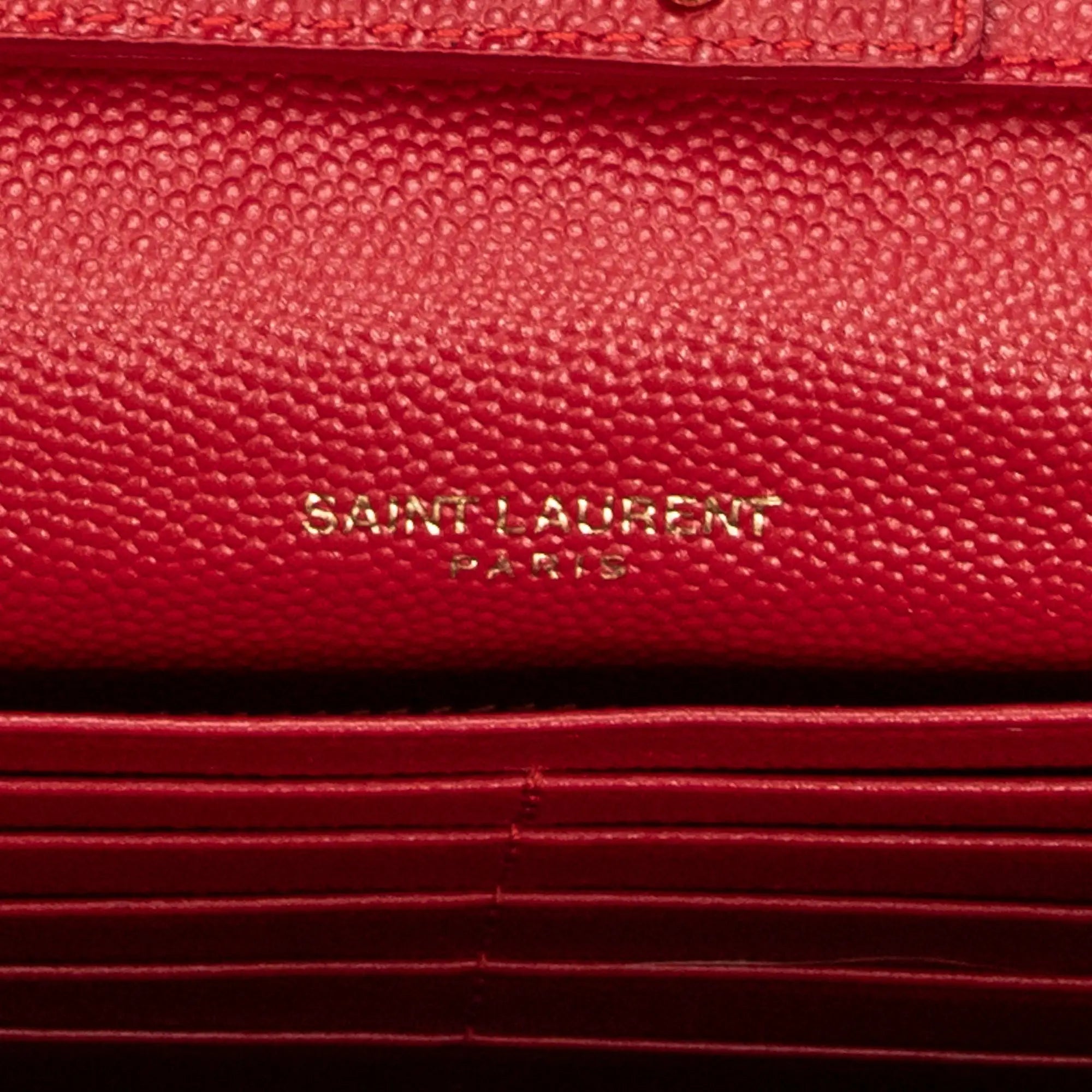 Yves Saint Laurent - Portefeuille Cassandre Classique à Chaîne - Rouge
