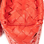 Bolso de hombro doble solapa cruzado de cuero intrecciato rojo