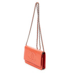 Bandolera CC Wallet on Chain de cuero caviar rojo coral