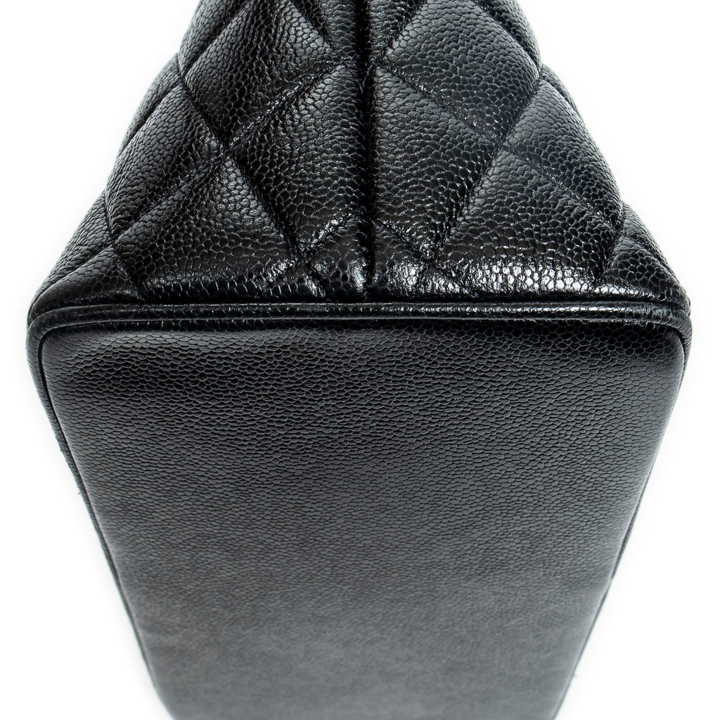 Shoulder Bag Medallion Tote Black Caviar Quilted Leather