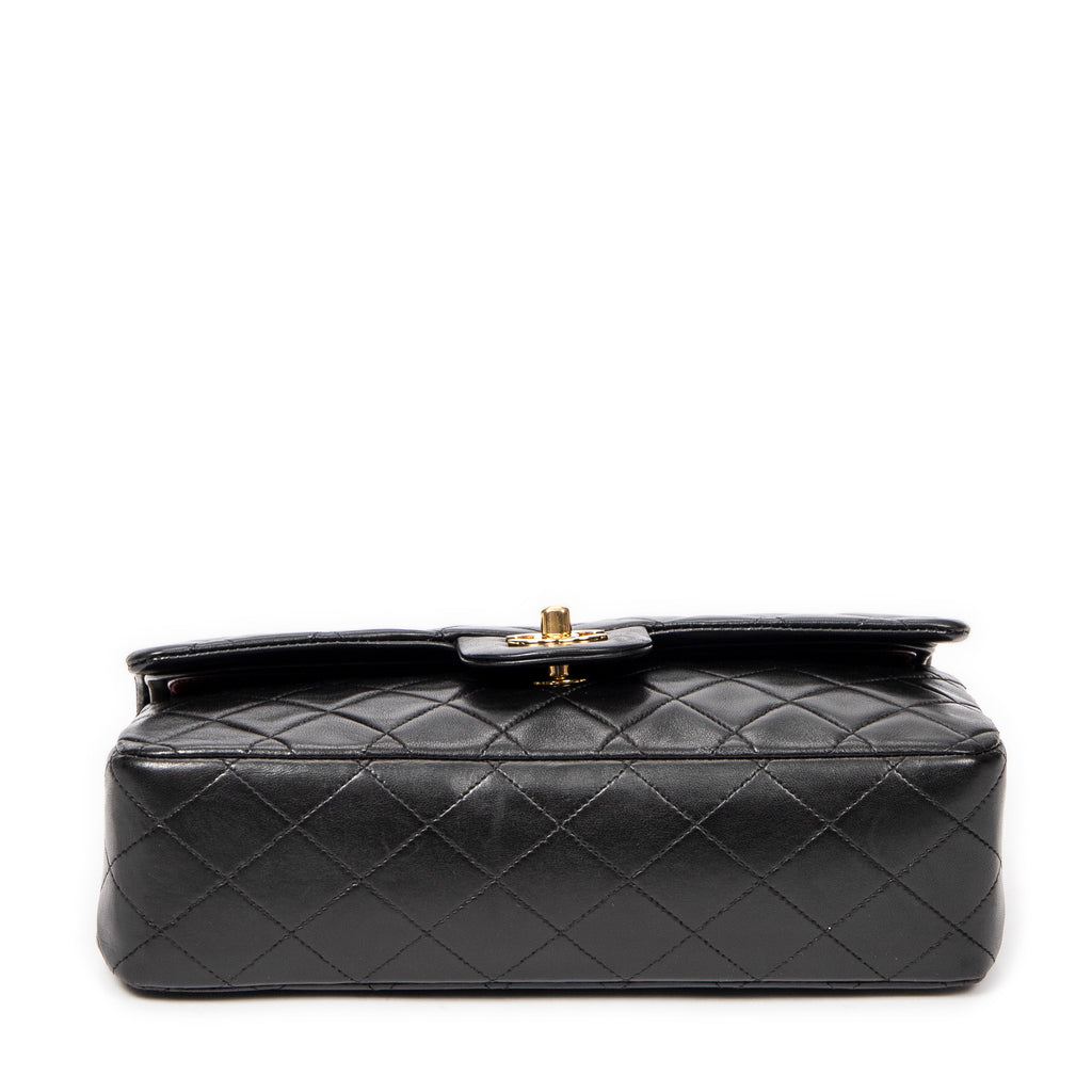 Shoulder Bag Classic Double Flap 26 Black Quilted Calfskin Leather