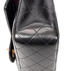 Bolso de hombro Classic Double Flap 26 de piel de becerro acolchada negra