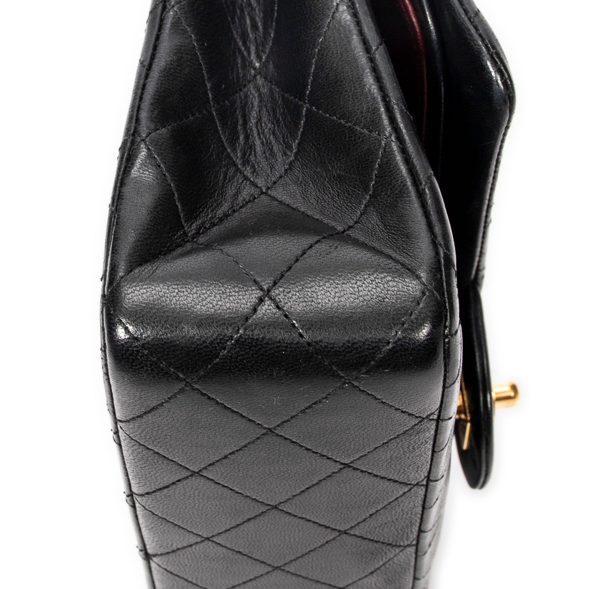 Shoulder Bag Classic Double Flap 26 Black Quilted Lambskin Leather