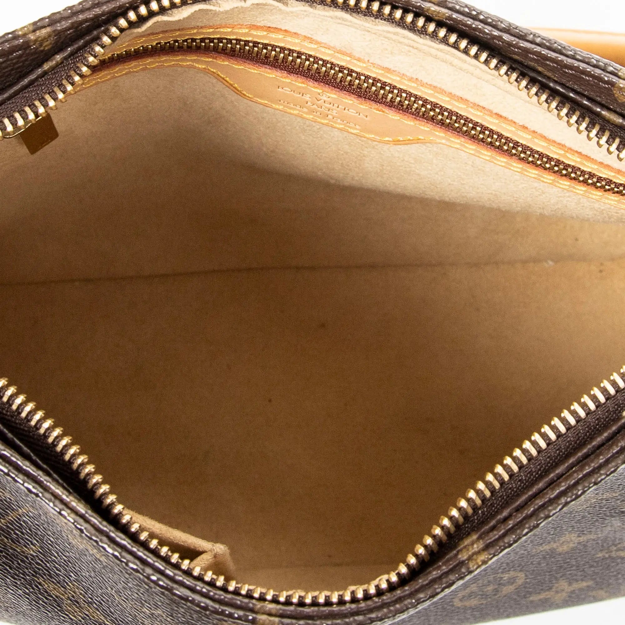 Bolso de hombro Looping MM lona Monogram marrón