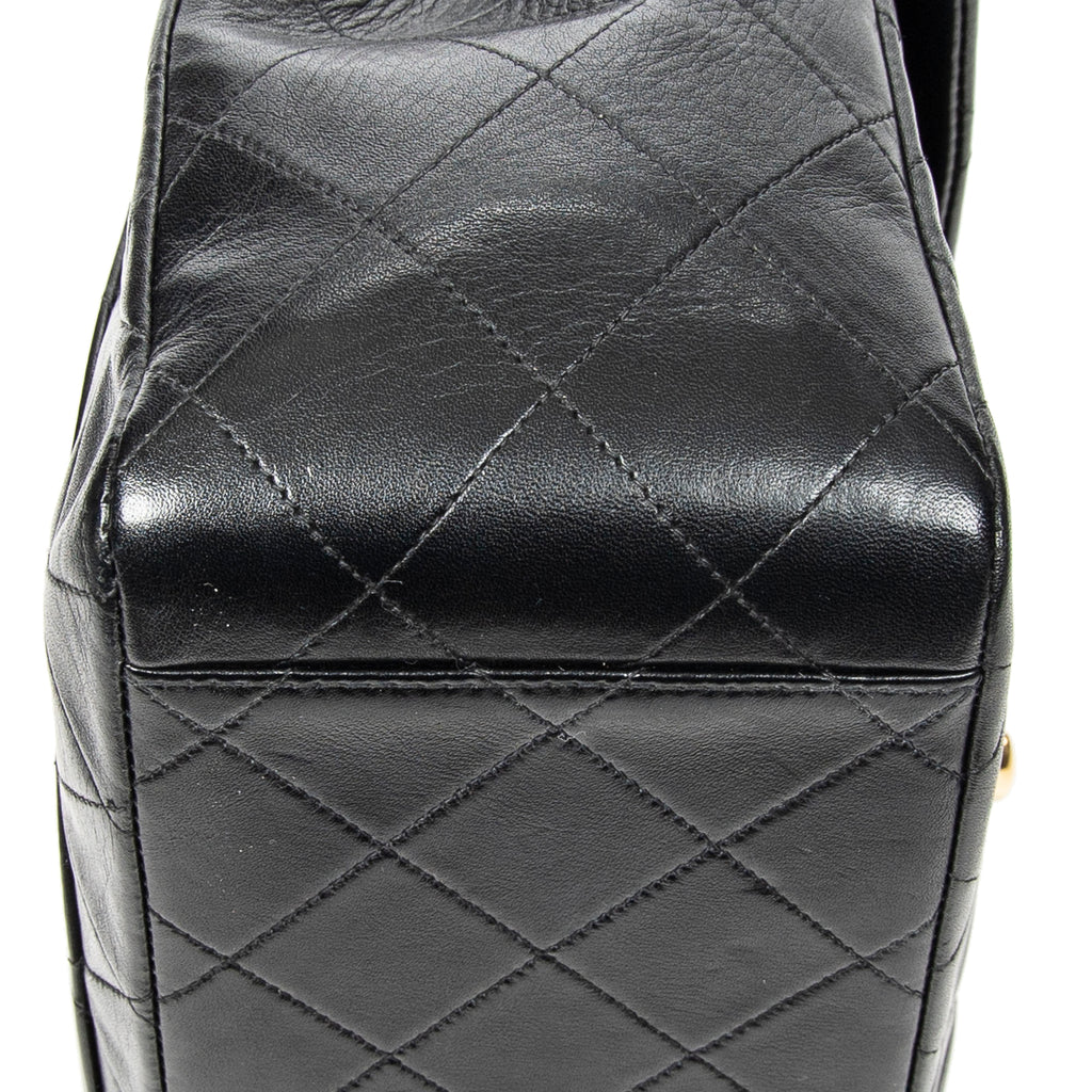 Shoulder Bag Maxi Jumbo XL Flap Black Quilted Lambskin Leather
