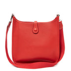 Sac bandoulière Evelyne I PM en cuir Epsom rouge