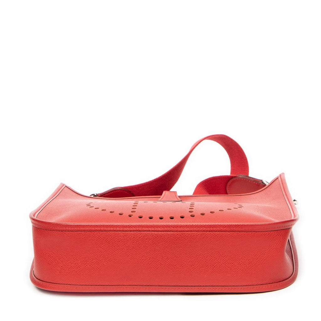 Sac bandoulière Evelyne I PM en cuir Epsom rouge