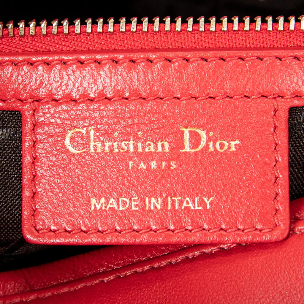 Bolso de hombro grande Lady Dior Zip de piel de cordero Cannage roja