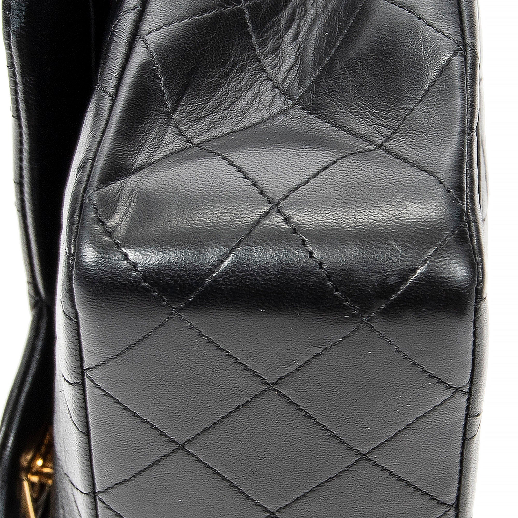Shoulder Bag Classic Double Flap 26 Black Quilted Lambskin Leather