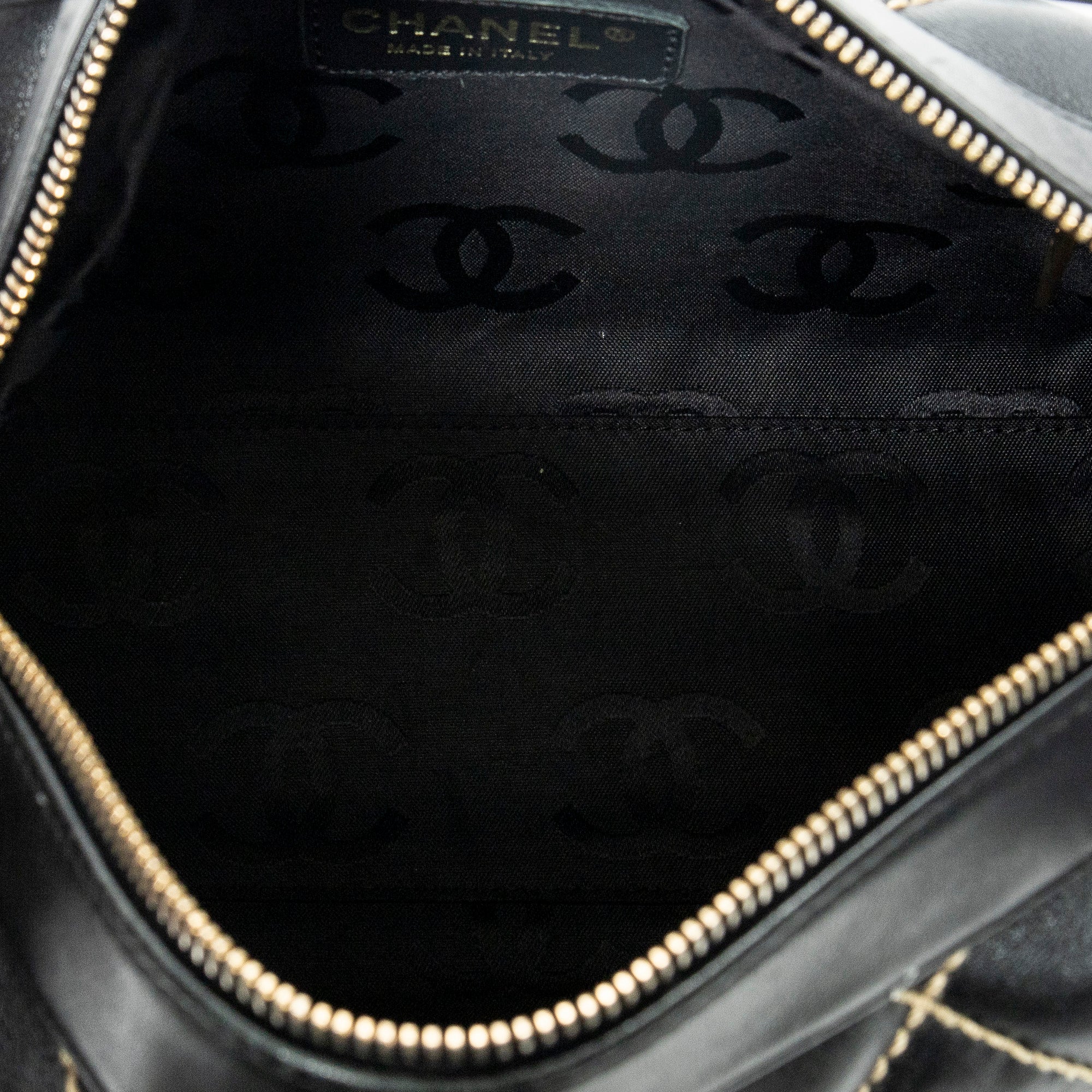 Shoulder Bag Surpique CC Hobo Black Wild Stitch Lambskin Leather