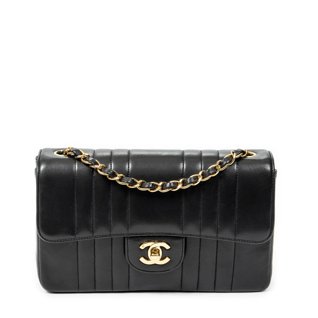 Shoulder Bag Vertical Stitch Single Flap 26 Black Quilted Vertical Lambskin Leather