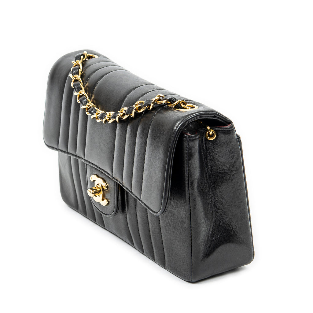 Shoulder Bag Vertical Stitch Single Flap 26 Black Quilted Vertical Lambskin Leather