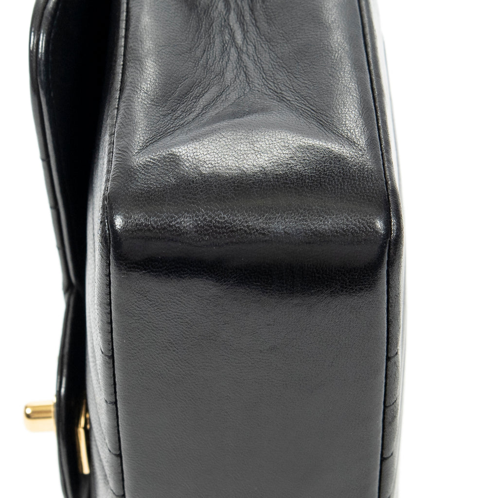 Shoulder Bag Vertical Stitch Single Flap 26 Black Quilted Vertical Lambskin Leather
