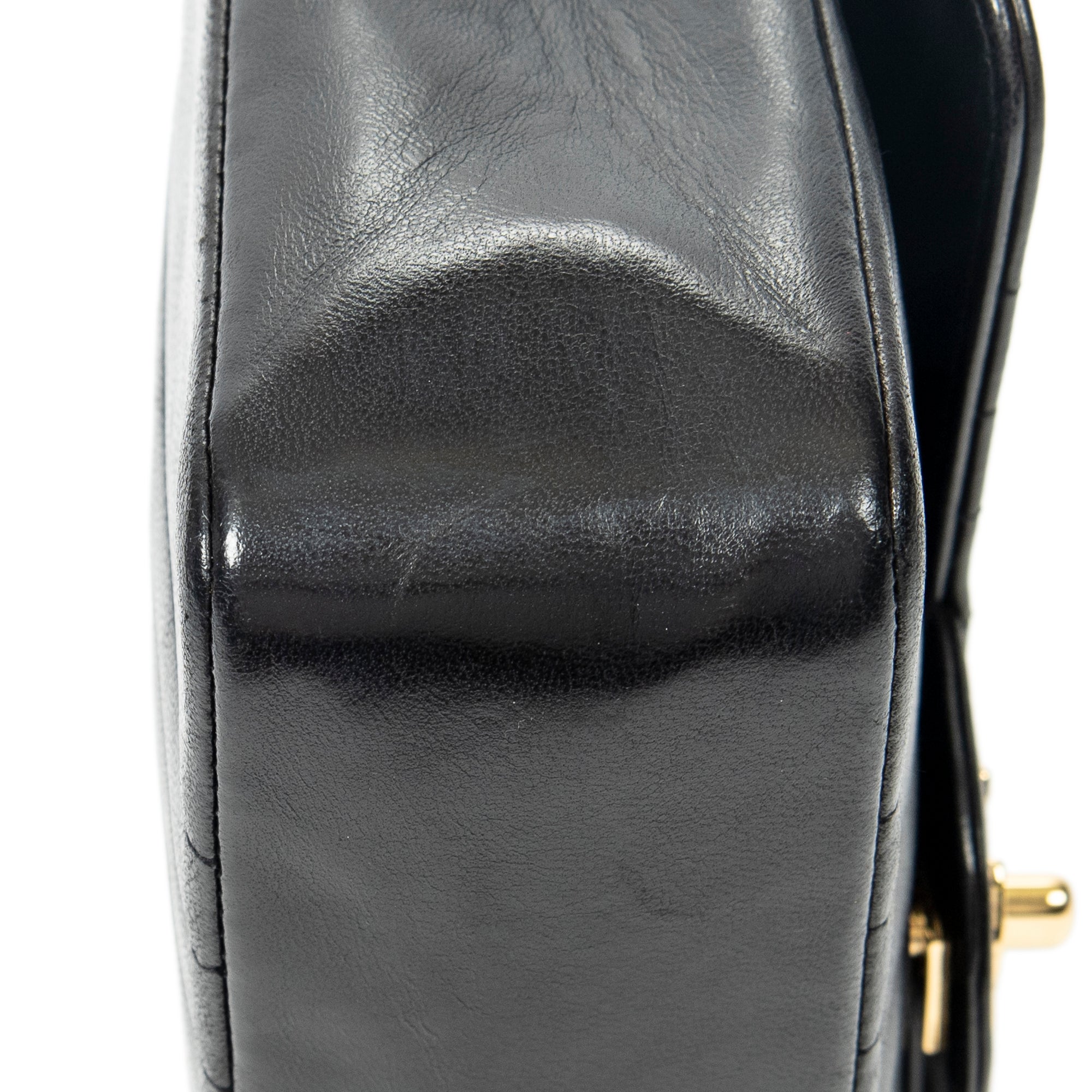 Shoulder Bag Vertical Stitch Single Flap 26 Black Quilted Vertical Lambskin Leather